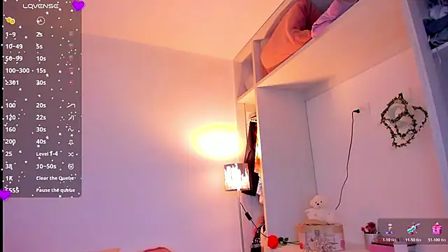 Lunadahia online show from 12.16.25