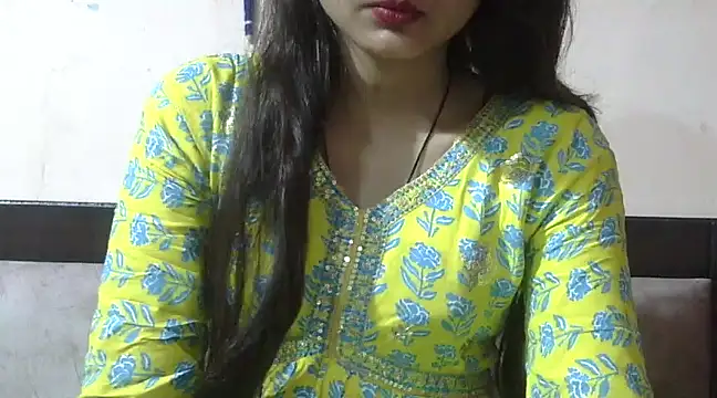 Snapshot of Aayesha chatting on 03.02.25 Aayesha online show from 03.02.25