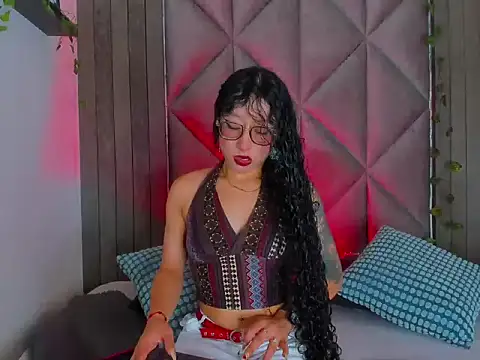 Snapshot of BriaConner_ chatting on 06.26.26 BriaConner online show from 06.26.26
