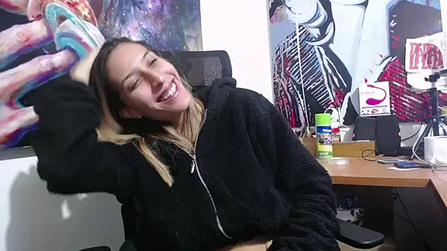 Snapshot of FULL_TENTATION_ chatting on 10.19.25 FULL TENTATION online show from 10.19.25