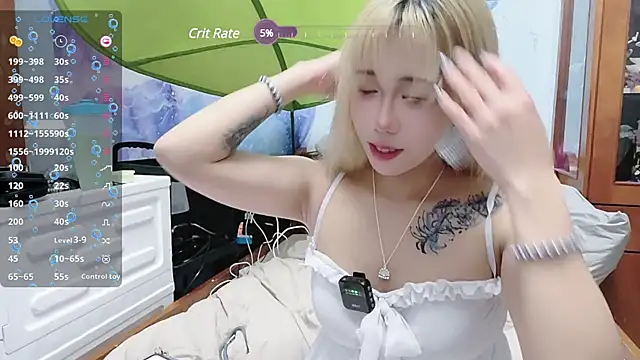 Snapshot of Fine-sand chatting on 02.04.25 Fine-sand online show from 02.04.25