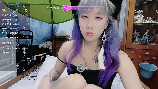 Snapshot of Fine-sand chatting on 02.17.25 Fine-sand online show from 02.17.25