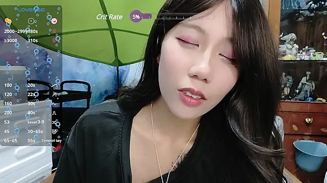 Snapshot of Fine-sand chatting on 02.19.25 Fine-sand online show from 02.19.25