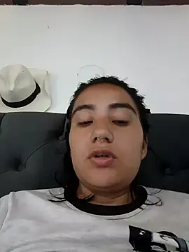 Hellen Alex online show from 12.18.24