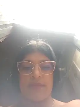 naughty-girl01 online show from 02.22.25