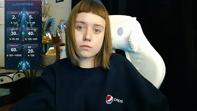 Snapshot of June_shy0 chatting on 12.04.24 June shy0 online show from 12.04.24