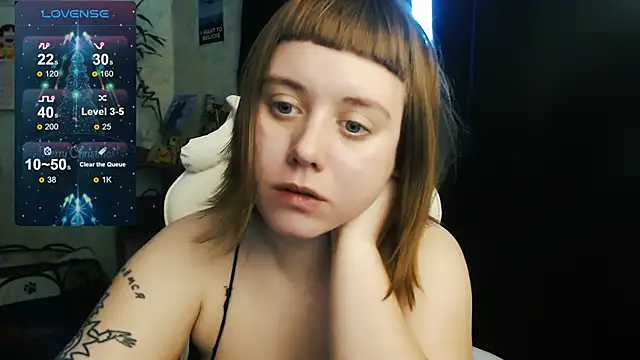 Snapshot of June_shy0 chatting on 12.11.24 June shy0 online show from 12.11.24