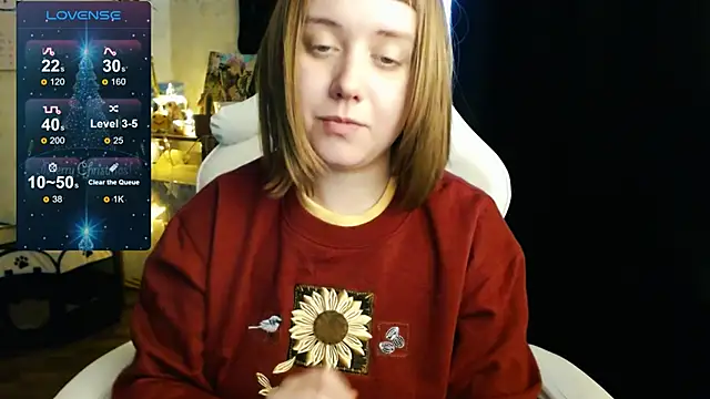 Snapshot of June_shy0 chatting on 12.19.24 June shy0 online show from 12.19.24