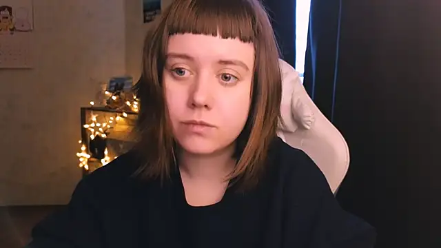 Snapshot of June_shy0 chatting on 12.25.24 June shy0 online show from 12.25.24