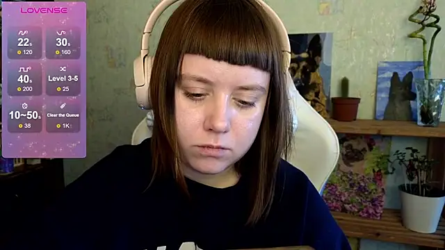 Snapshot of June_shy0 chatting on 01.31.25 June shy0 online show from 01.31.25