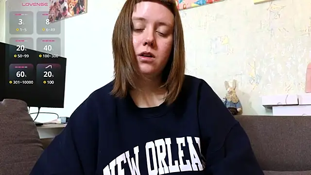 Snapshot of June_shy0 chatting on 02.26.25 June shy0 online show from 02.26.25