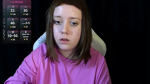 Snapshot of June_shy0 chatting on 02.28.25 June shy0 online show from 02.28.25