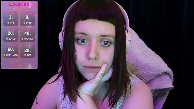 Snapshot of June_shy0 chatting on 03.16.25 June shy0 online show from 03.16.25