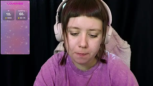 Snapshot of June_shy0 chatting on 03.20.25 June shy0 online show from 03.20.25