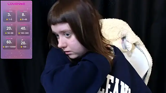 Snapshot of June_shy0 chatting on 03.23.25 June shy0 online show from 03.23.25