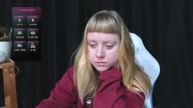 Snapshot of June_shy0 chatting on 11.27.25 June shy0 online show from 11.27.25