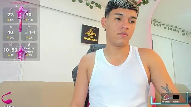 Snapshot of ryan_carter08 chatting on 11.16.25 ryan carter08 online show from 11.16.25