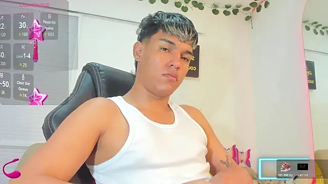 Snapshot of ryan_carter08 chatting on 11.28.25 ryan carter08 online show from 11.28.25