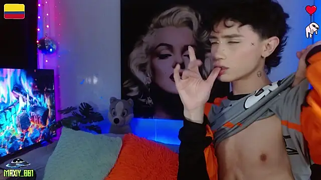 maxiy 001 online show from 07.05.26