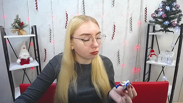 BeatriceFly online show from 01.12.25