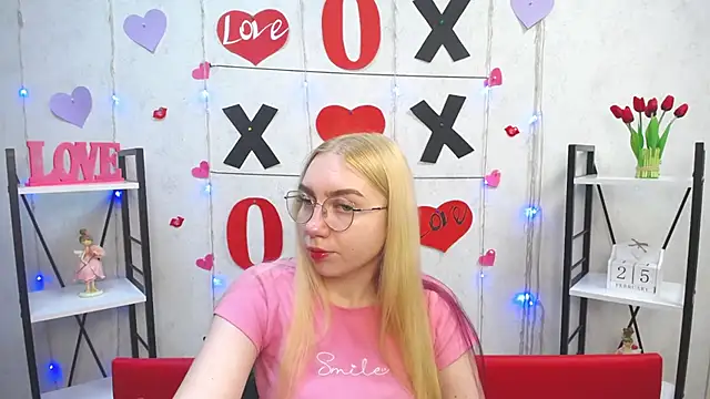 BeatriceFly online show from 02.25.25