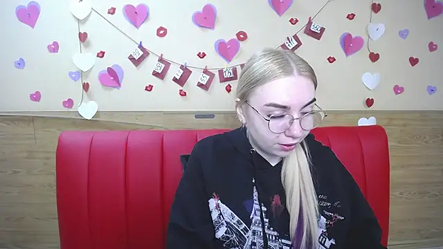 BeatriceFly online show from 03.01.25