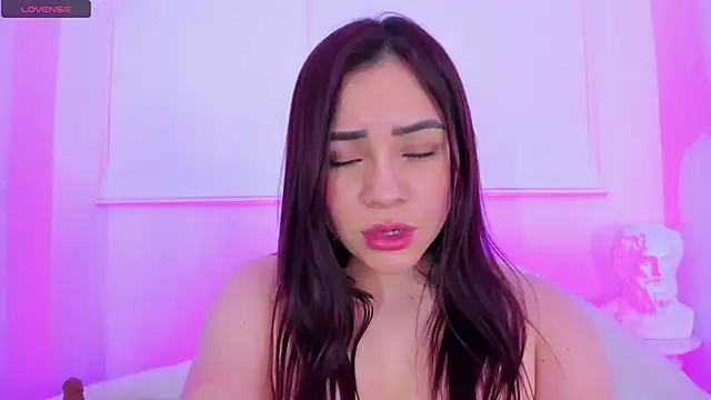 Hanna Moonlight  online show from 01.21.25