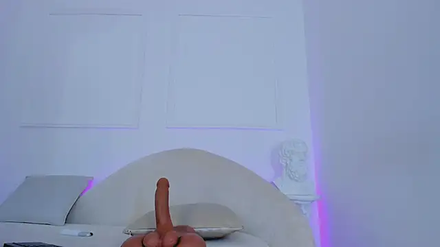 Hanna Moonlight  online show from 03.11.25