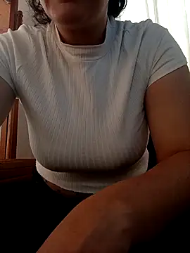 Snapshot of skayhot_ chatting on 03.21.25 skayhot online show from 03.21.25