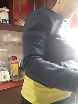 Snapshot of skayhot_ chatting on 10.02.25 skayhot online show from 10.02.25