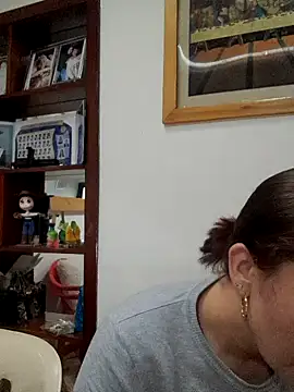 skayhot  online show from 02.18.26