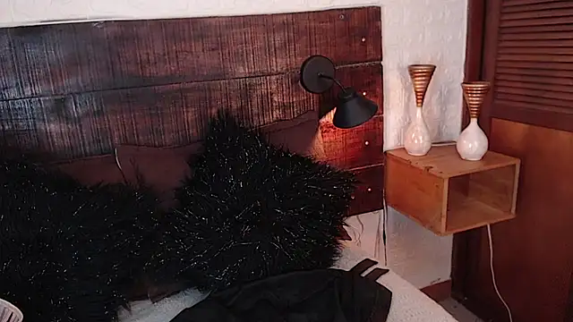 Snapshot of Celeste_sanz chatting on 02.12.25 Celeste sanz online show from 02.12.25