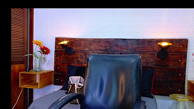 Snapshot of Celeste_sanz chatting on 10.16.25 Celeste sanz online show from 10.16.25