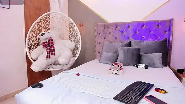 emily daarell online show from 01.27.25