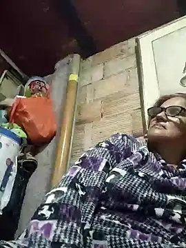 Edged Hot69 online show from 01.08.25