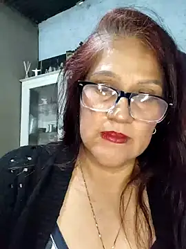 Edged Hot69 online show from 11.16.25