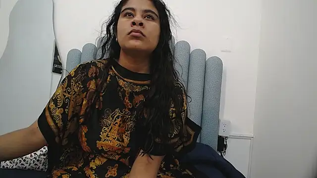 iniyalaboni online show from 02.18.25