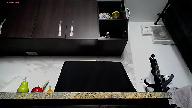 iniyalaboni online show from 10.03.25