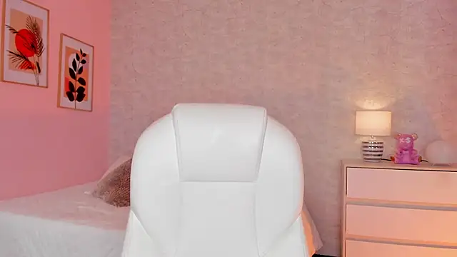 DahianaWalcott online show from 03.05.25