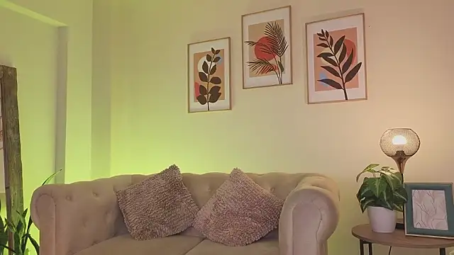 DahianaWalcott online show from 03.20.26