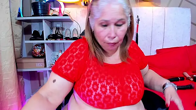 girl amada online show from 02.25.25