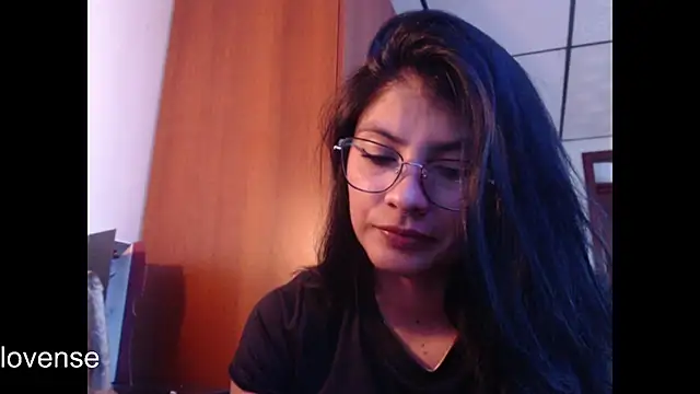 hanna beili online show from 07.28.26