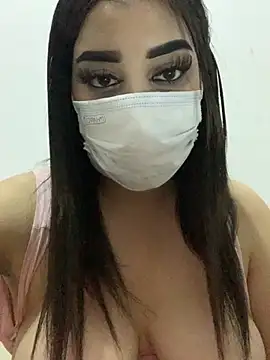 Snapshot of Miss-Soka chatting on 11.26.25 Miss-Soka online show from 11.26.25