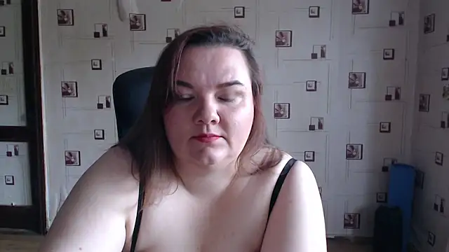 Snapshot of TasyaBigTTs chatting on 11.16.25 TasyaBigTTs online show from 11.16.25