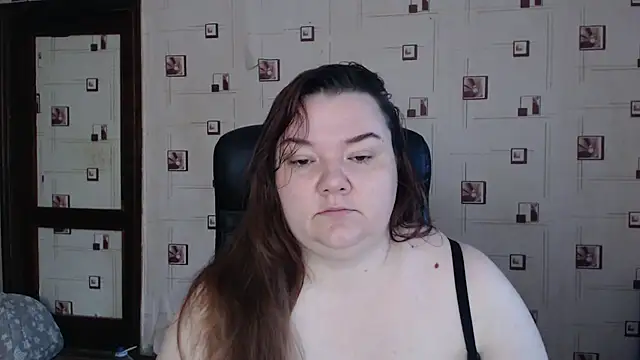 Snapshot of TasyaBigTTs chatting on 12.02.25 TasyaBigTTs online show from 12.02.25