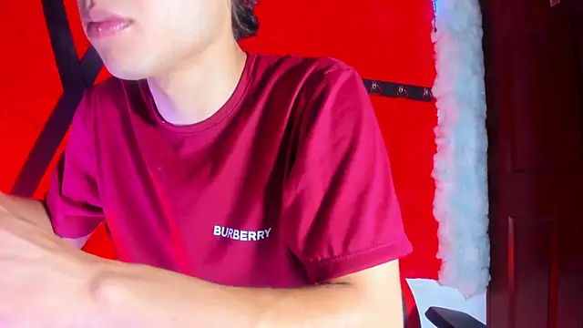 Snapshot of LilOwen_ chatting on 03.04.26 LilOwen online show from 03.04.26