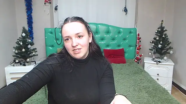 IsabelBlackberry online show from 12.28.24