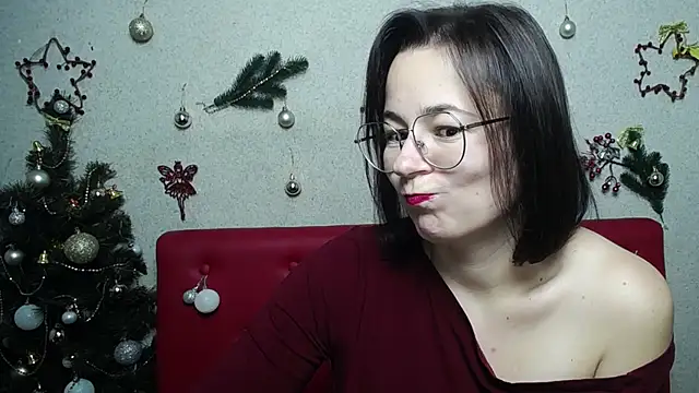 Snapshot of MarieSho chatting on 01.06.25 MarieSho online show from 01.06.25