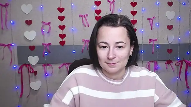 Snapshot of MarieSho chatting on 01.21.25 MarieSho online show from 01.21.25