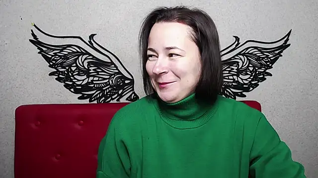 Snapshot of MarieSho chatting on 02.02.25 MarieSho online show from 02.02.25